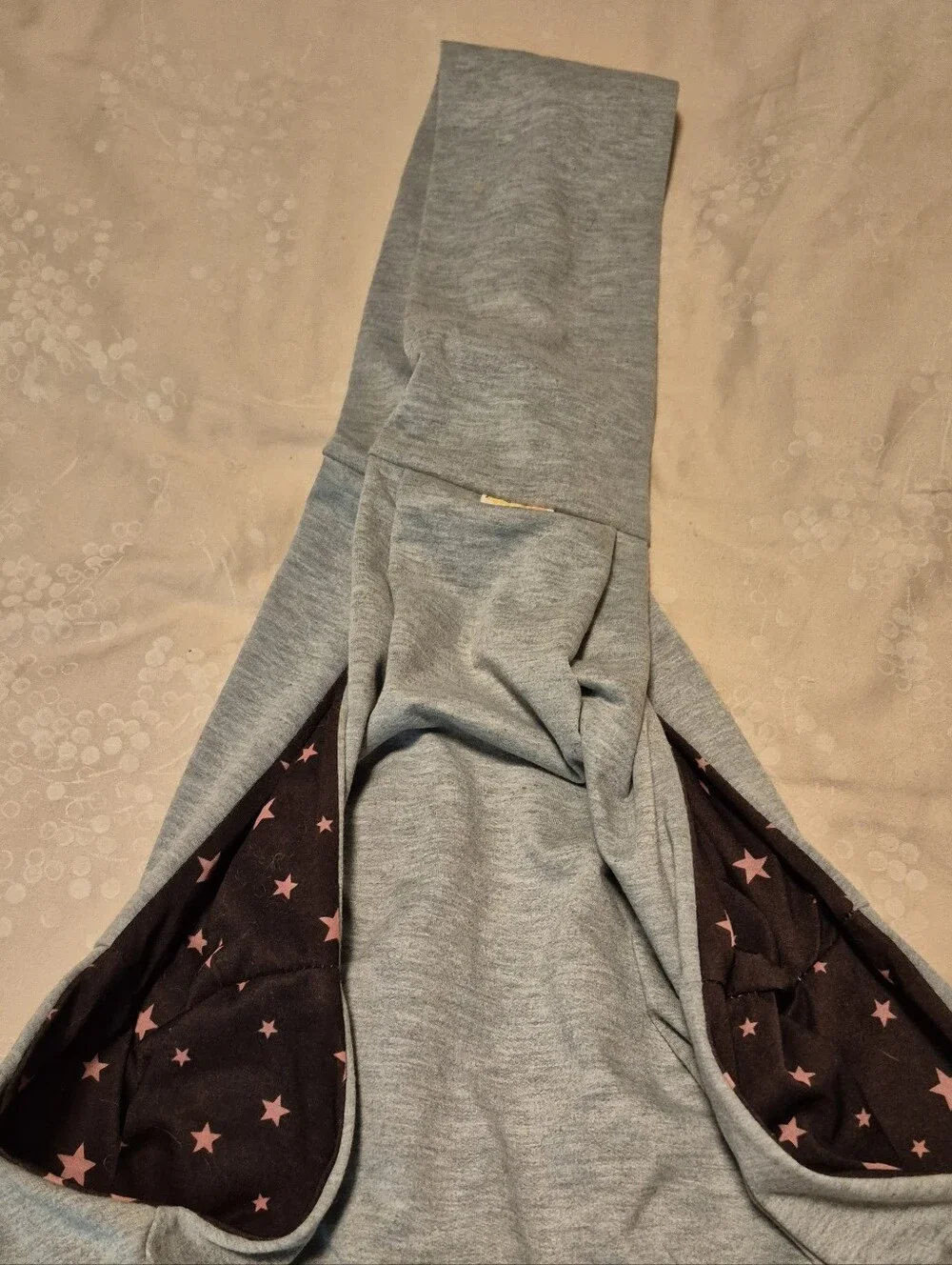 Pet Sling Bag Carrier with Reversible Star-Print Lining